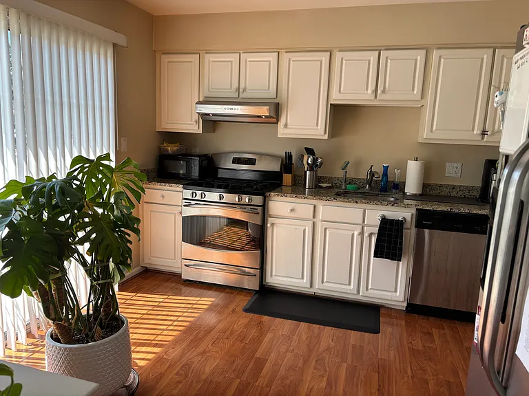 1803 Stokes Rd — Photo 1