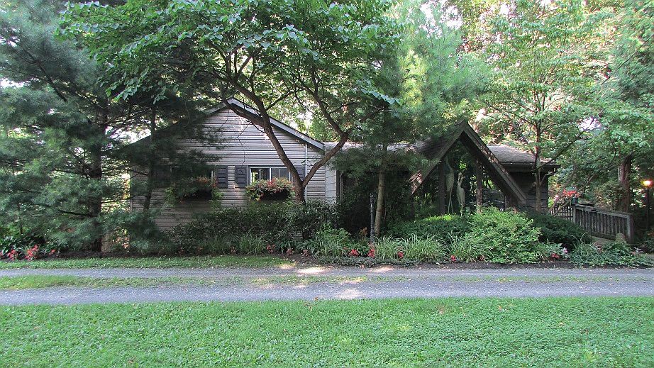 1st image of 316 Towpath Rd