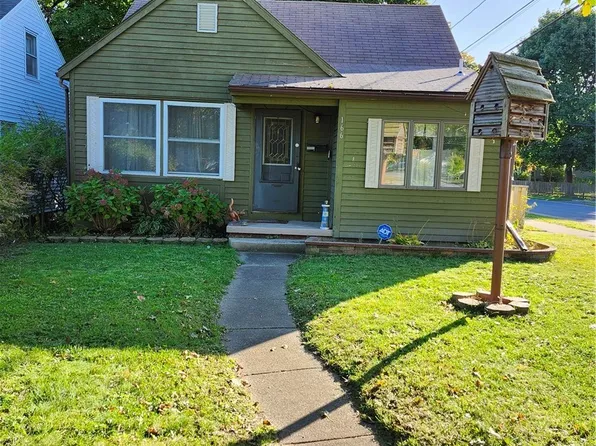166 Cabot Rd, Rochester, NY 14626