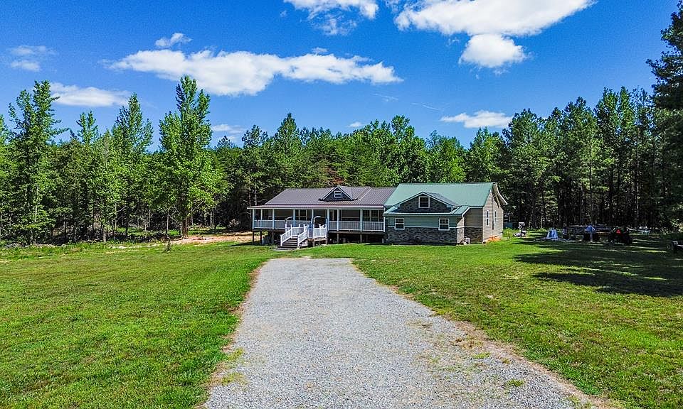 1st image of 1074 Fawn Ln