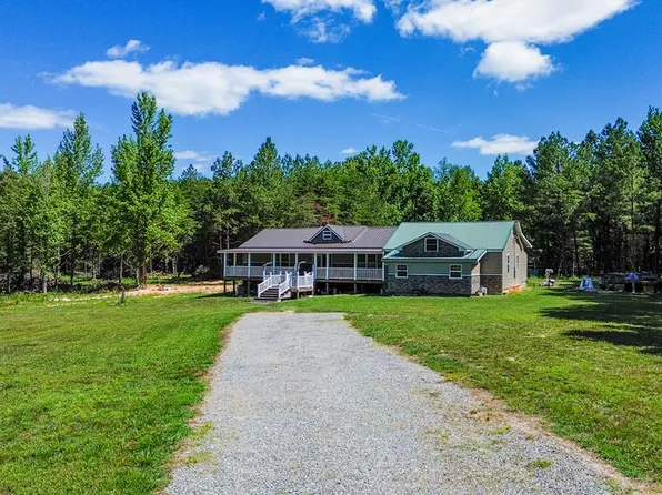 1074 Fawn Ln, Nathalie, VA 24577