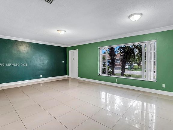 4th image of 7108 NW 76th Ct
