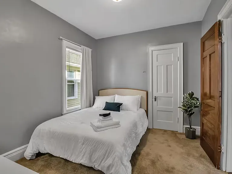 115 Claremont Ave #4 — Photo 9