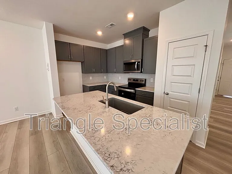 10514 Brookside Reserve Rd — Photo 4