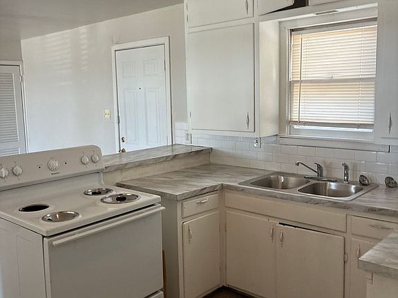 4th image of 4801 36th St