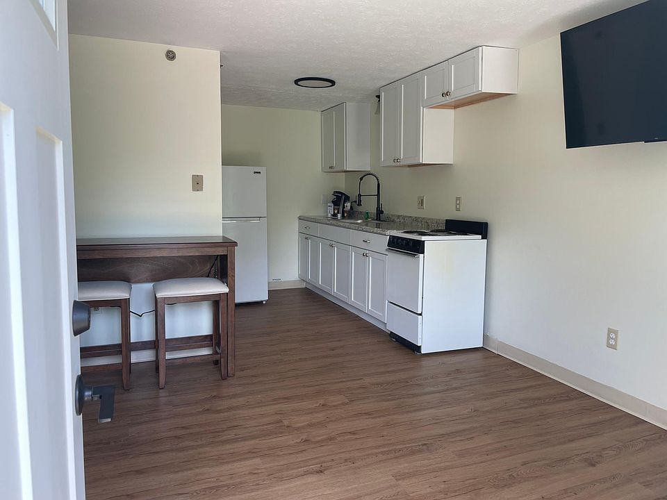 1st image of 12 Foote St #3