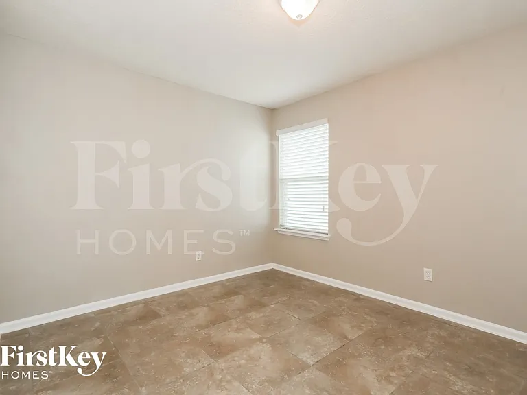 644 Drysdale Dr — Photo 11