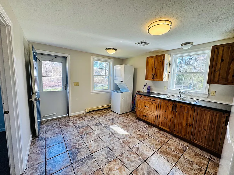 470 E Falmouth Hwy #A — Photo 5