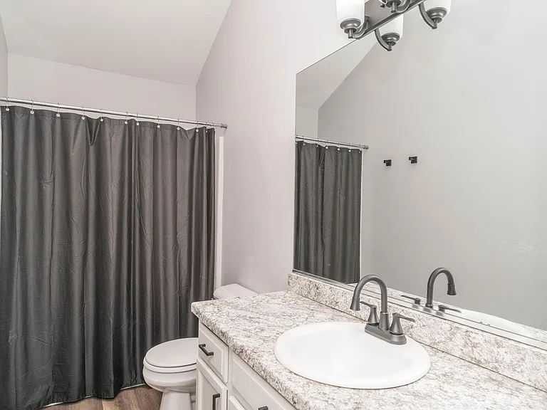 1151 SE Village View Ln — Photo 13