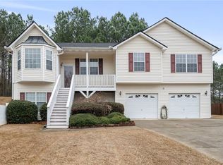 676 Hickory Lake Dr, Acworth, GA 30101