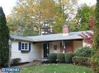 8 Taunton Rd, Medford, NJ 08055