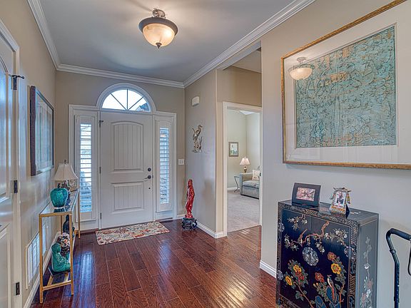 3rd image of 3827 Taylor Dr