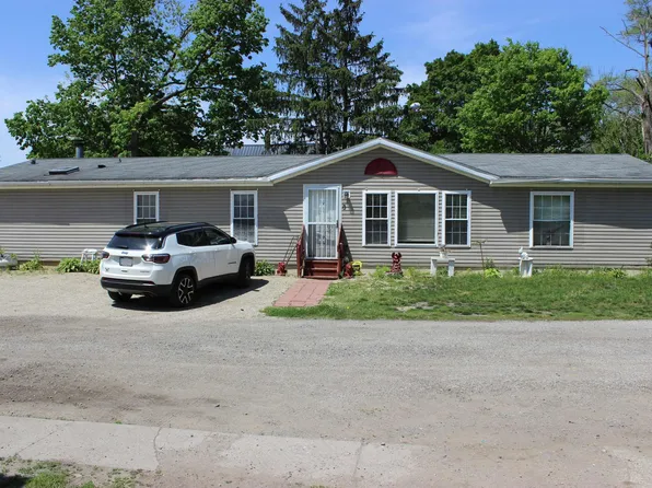 1022 W Garfield Ave, Elkhart, IN 46516