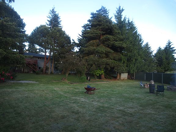 Yard backs up to Greenbelt