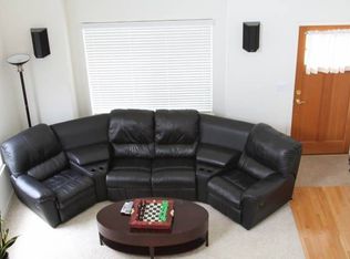 15725 SE Hawk Ct, Portland, OR 97236