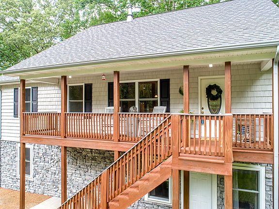 3rd image of 2412 Shorewood Ln