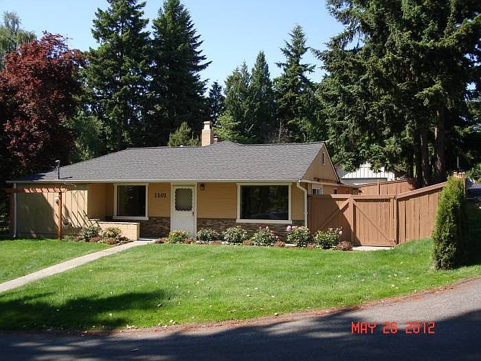 1st image of 1101 107th Ave SE