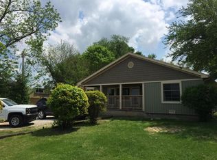 720 W Norton Rd, Springfield, MO 65803