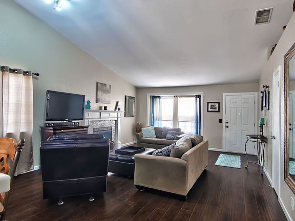 5th image of 7165 Surreywood Way