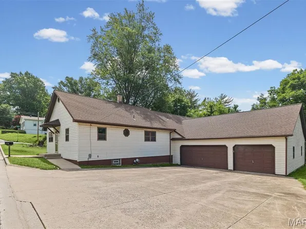 66 Austin Ave, Glen Carbon, IL 62034
