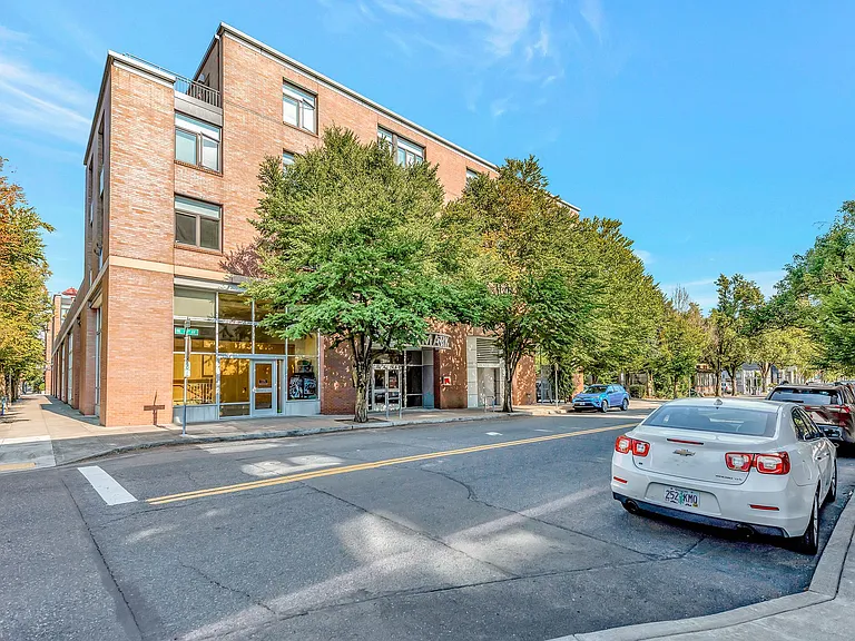 Bookmark Apartments — Photo 3
