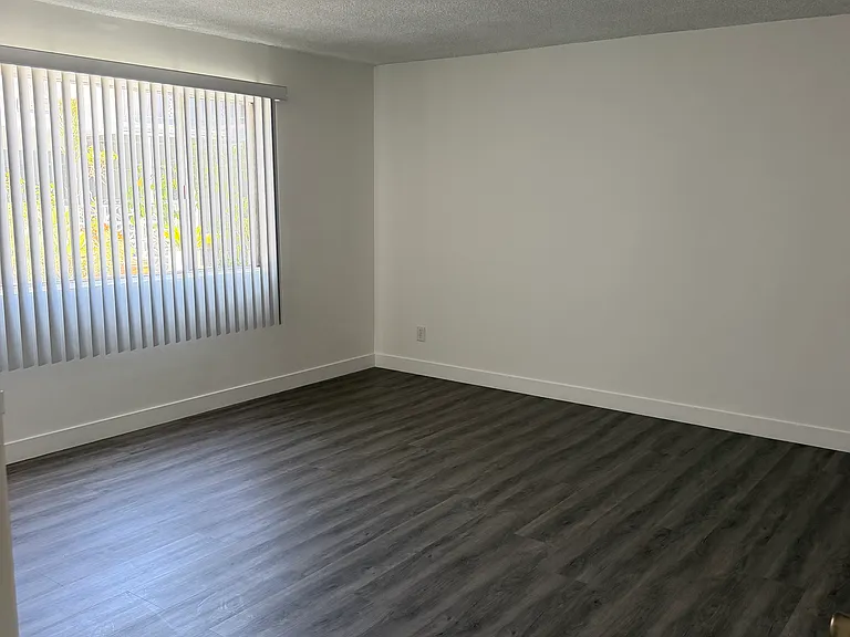 6720 Springpark Ave #2 — Photo 13