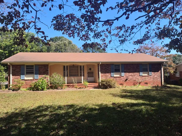2011 Evergreen Dr, Boiling Springs, SC 29316