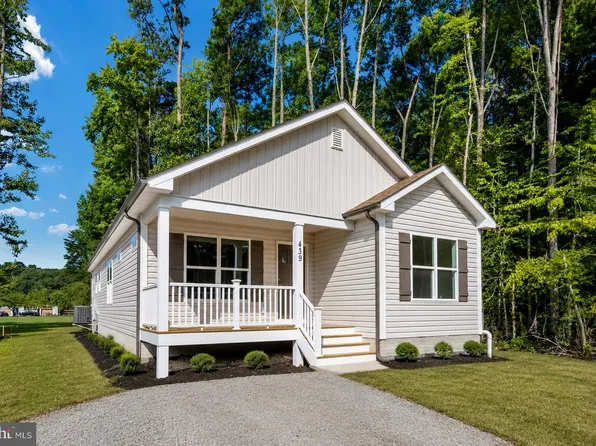 439 Shorewood Dr, Colonial Beach, VA 22443