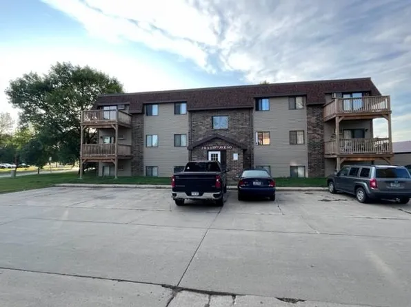 2833 19th Ave S, Grand Forks, ND 58201