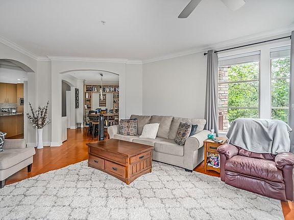 4th image of 16421 64th Ave #204