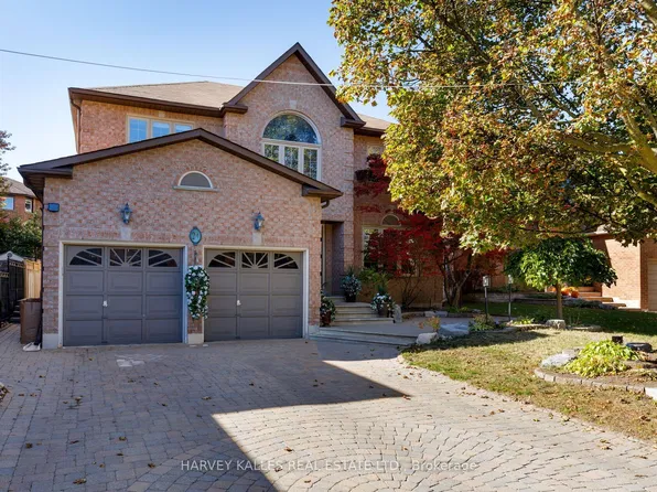 24 Chip Ct, Richmond Hill, ON L4C 9G3