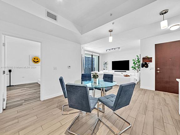 5th image of 999 SW 1st Ave APT 1801