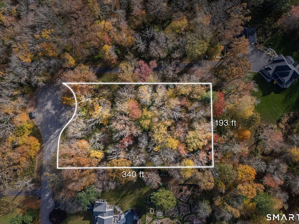1st image of 12 Autumn Ridge