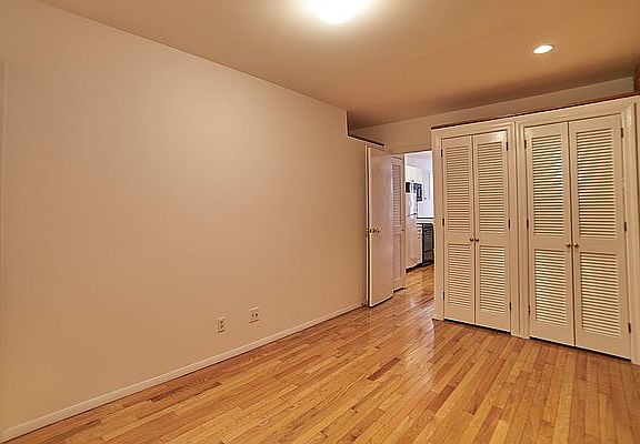 5th image of 313 E 81st St APT 4FW