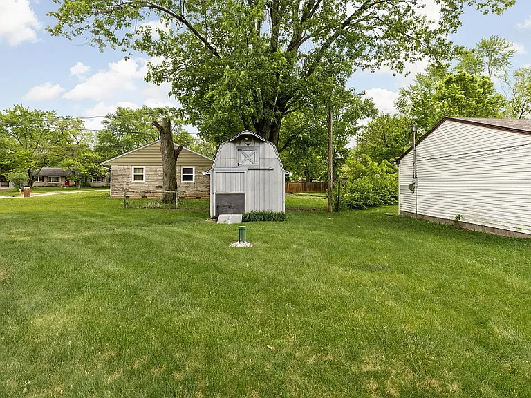 207 Stephen Ct — Photo 27