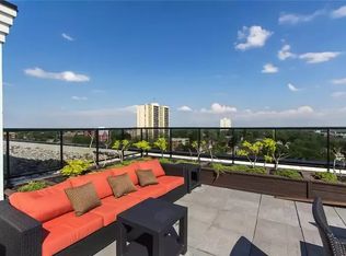 112 Benton St #209, Kitchener, ON N2G3H6