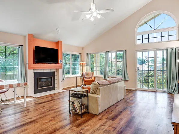 1111 Blue Quail Rd NE, Albuquerque, NM 87112