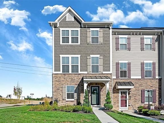 3rd image of 147 Bucktail Dr