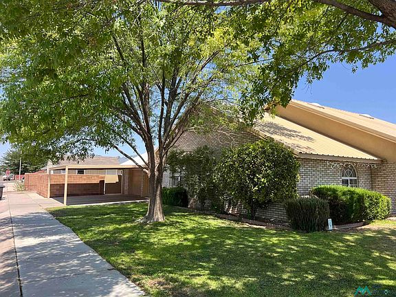 4th image of 1320 S Shelly Dr