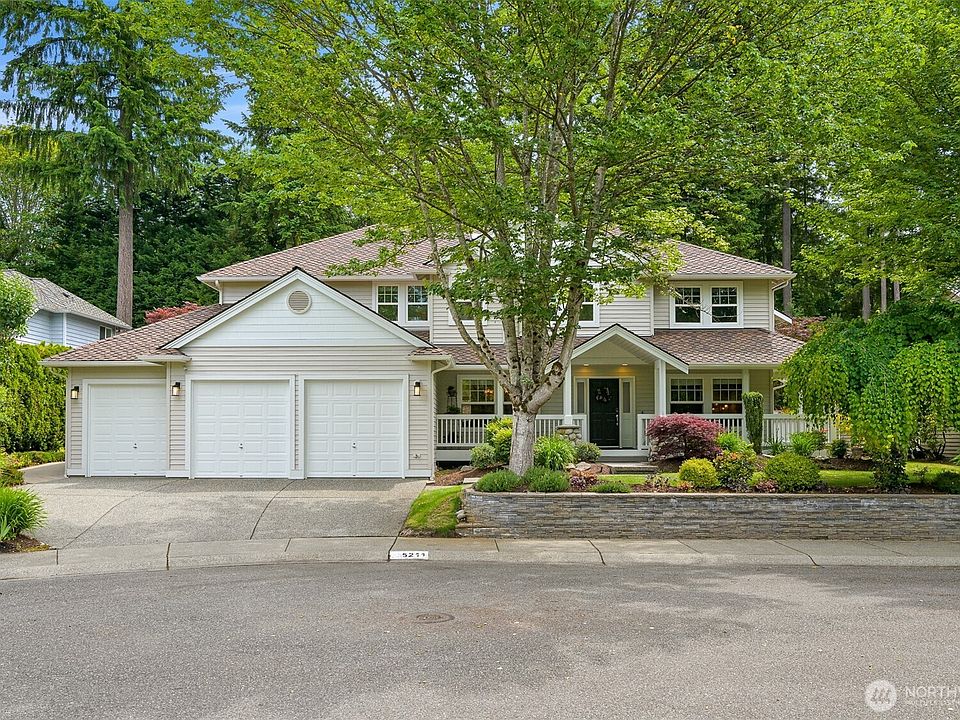 1st image of 15211 SE 12th Drive