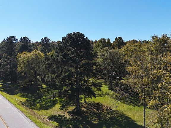 4th image of 1014 Flatwoods Rd