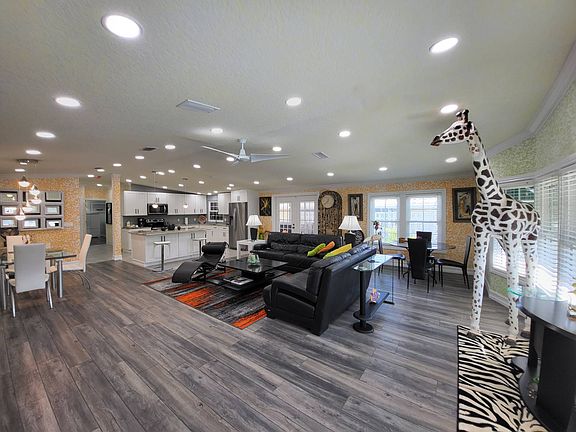 4th image of 6411 Wakefield Ln #181