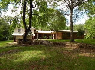 173 Goins Dr, Converse, LA 71419