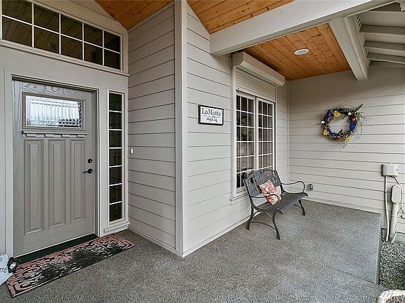 4th image of 3005 291st Street Ct E