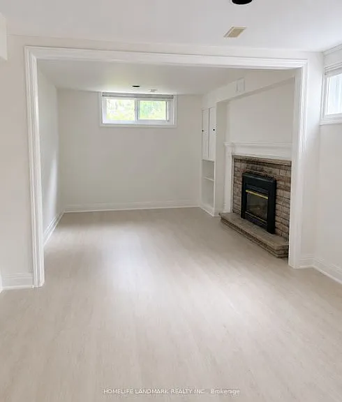 20 Burbank Dr — Photo 4
