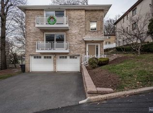 611 Sketch Pl S FLOOR 1, Ridgefield, NJ 07657