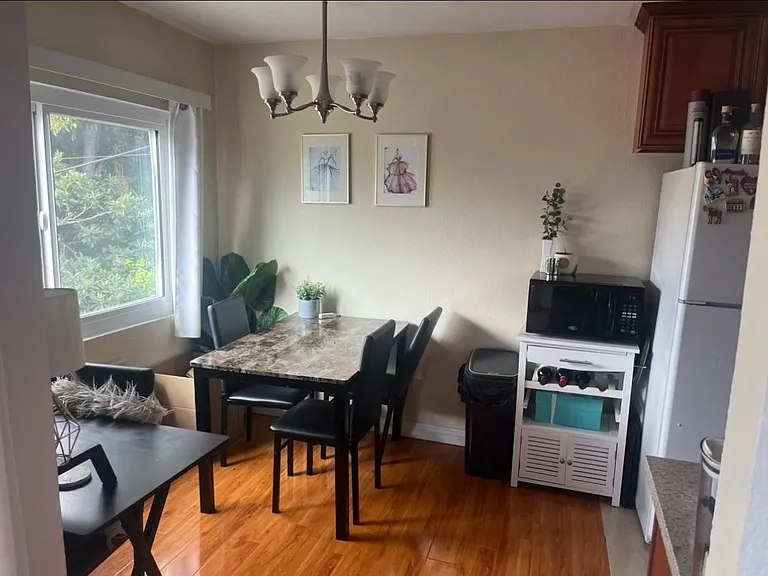 10842 Landale St #6 — Photo 9