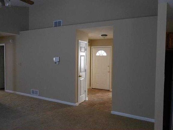3rd image of 212 Bear Story Ct