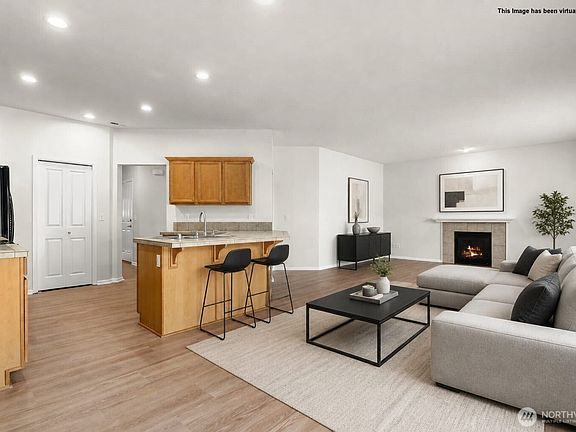 3rd image of 4131 SE 167th Place SE