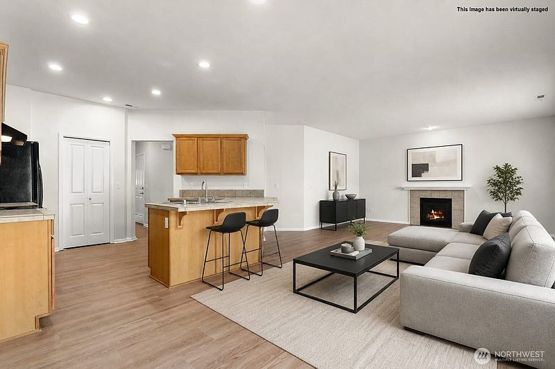 3rd image of 4131 SE 167th Place SE